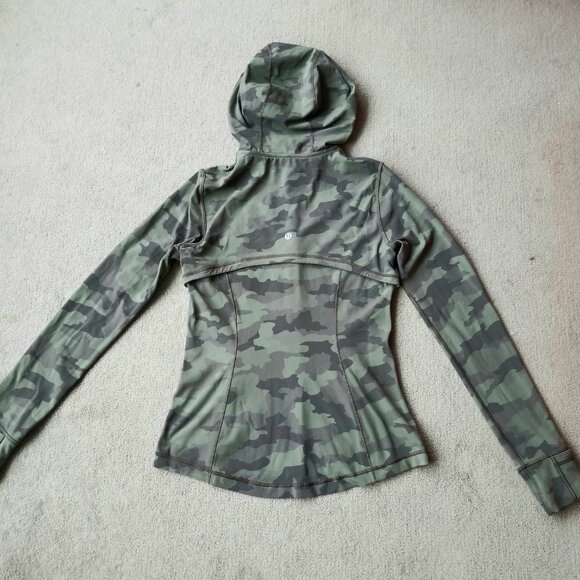Lululemon Hooded Define Jacket Nulu Heritage 365 Camo Green Twill Multi, size 8 - Picture 4 of 10
